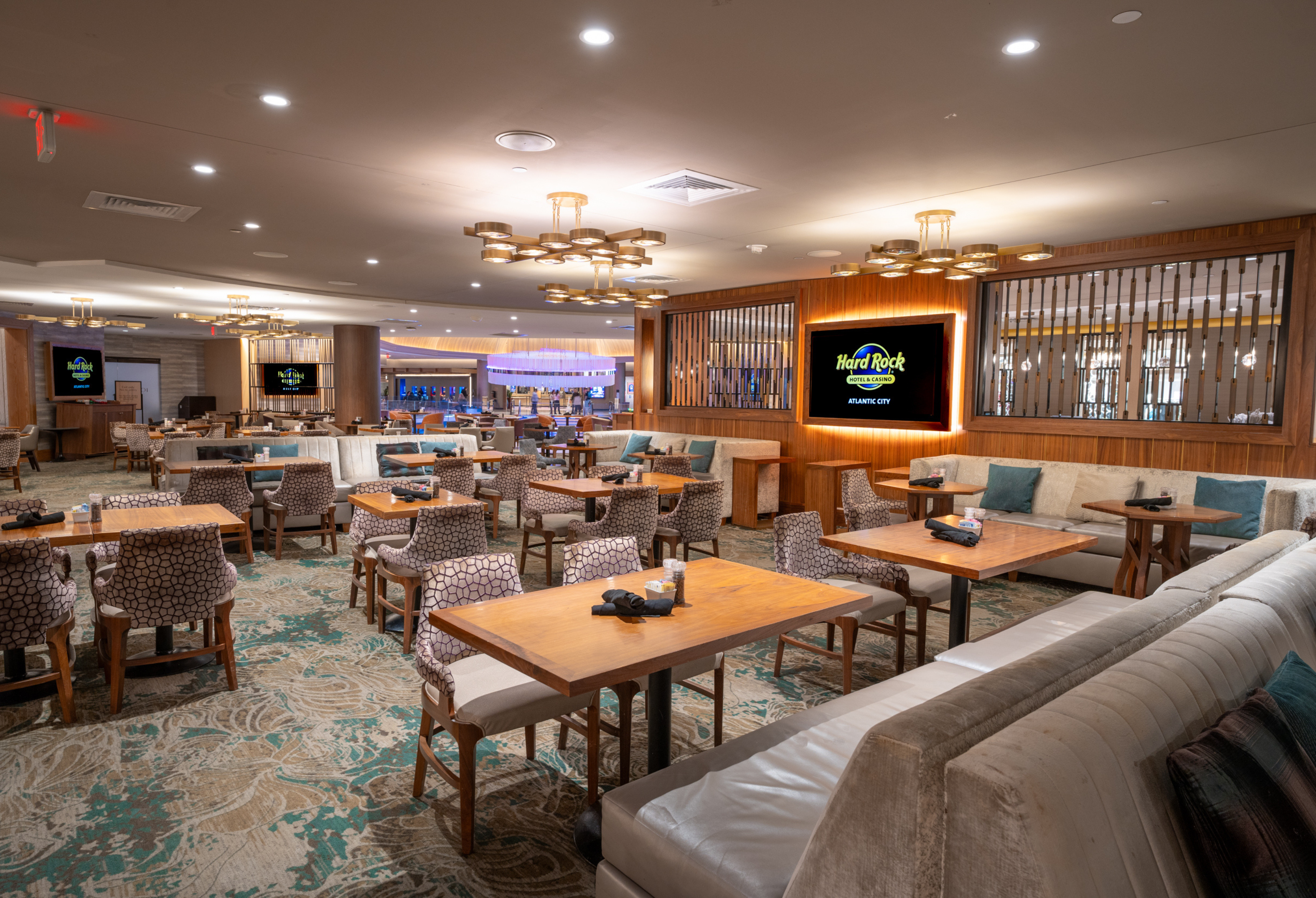 Icon Lounge