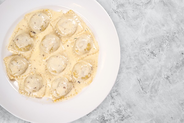 Dining options at Il Mulino