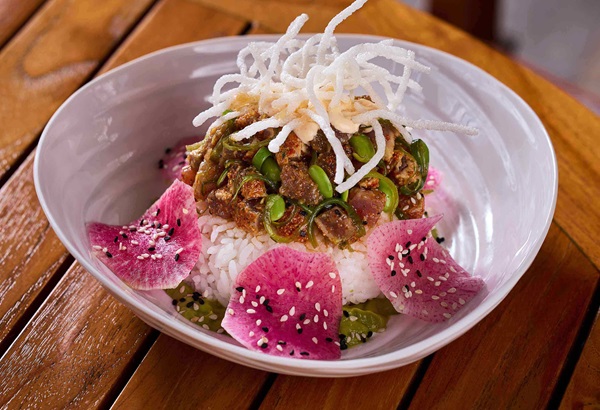 Ahi tuna bowl at Beach Club Bar & Grill
