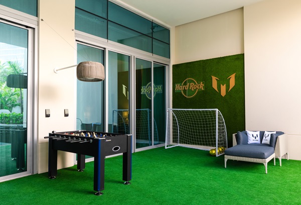 Messi Legendary Suite outdoor swim up patio