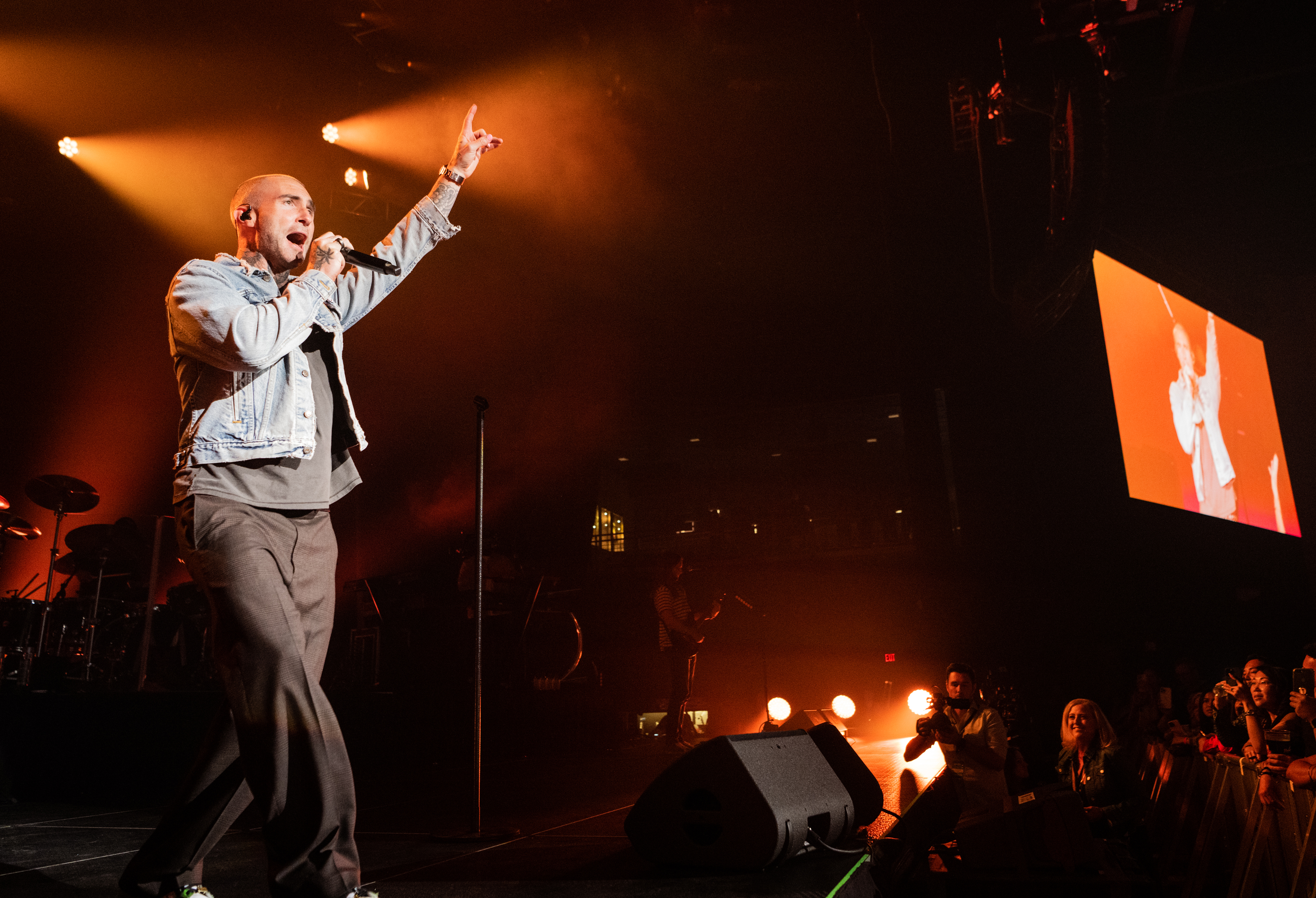 ent_photo_maroon5