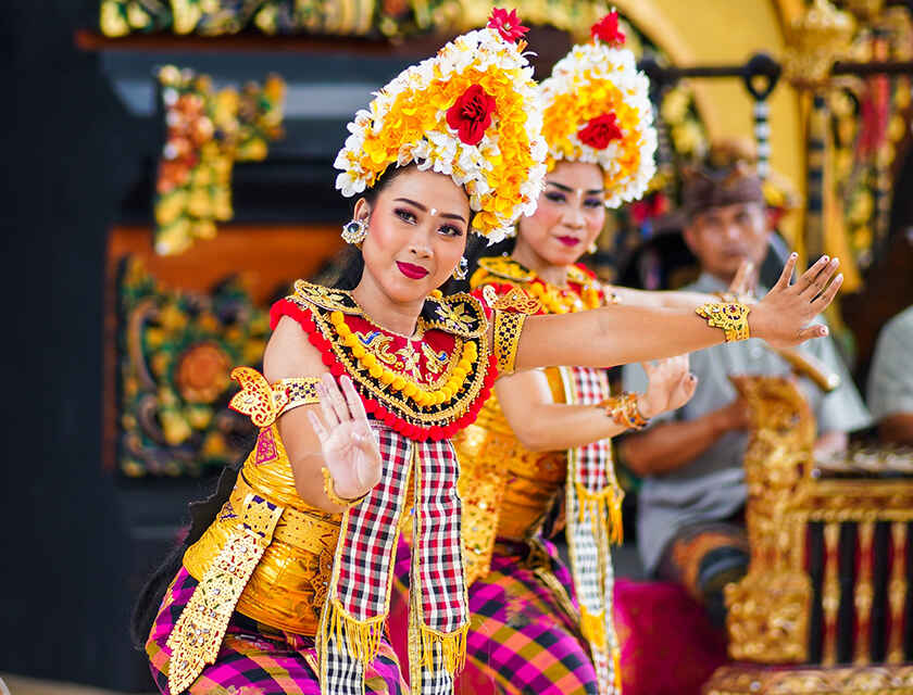 Belajar Menari Bali