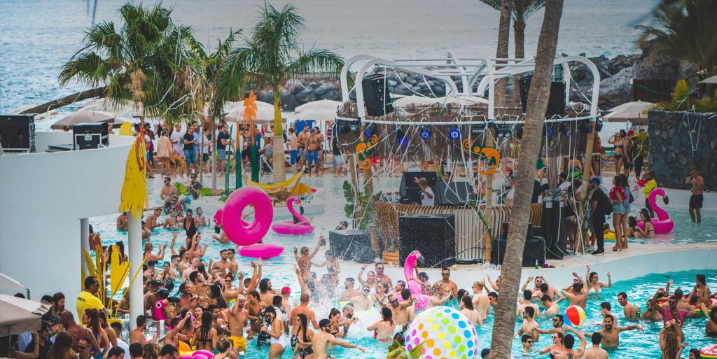 lagoon pool party