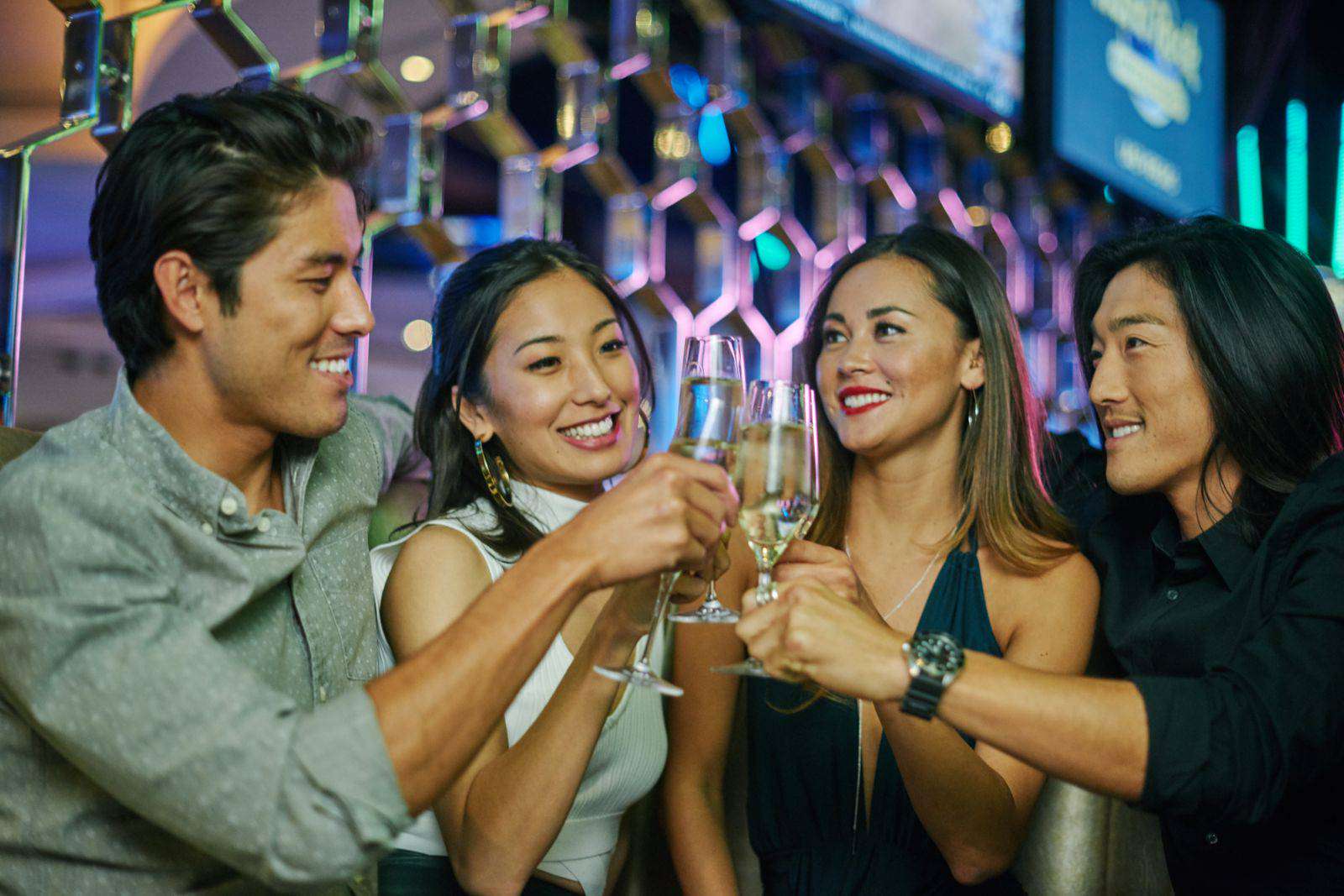 Holding Bar Hard Rock Hotel Los Cabos